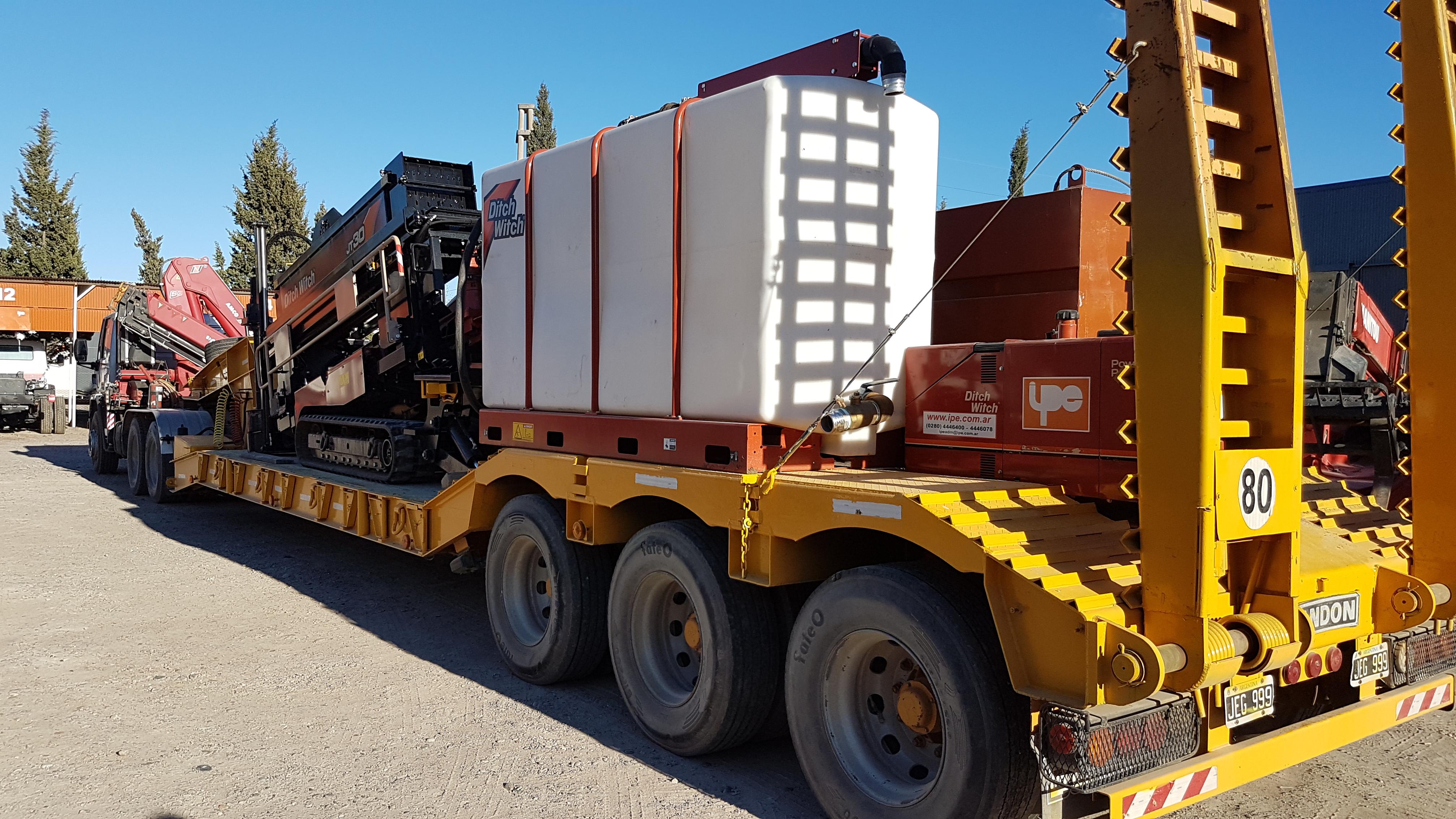 Tunelera sobre tráiler